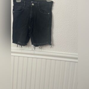 Zara Black Denim Shorts | Versatile | Summer | 90% Ecologically Grown Cotton
